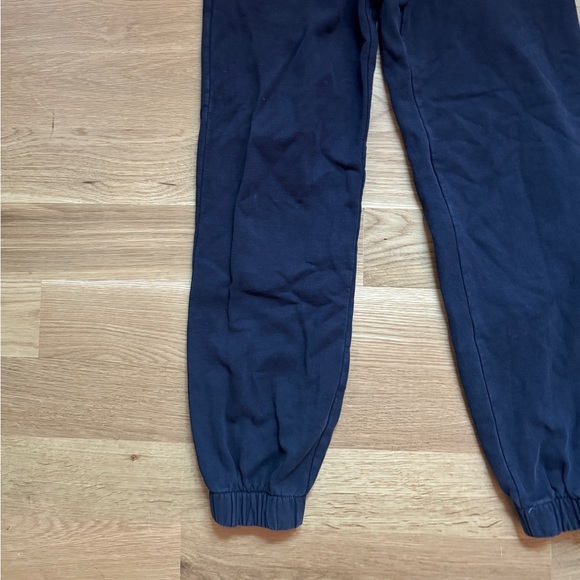 Brandy Melville *discontinued* sweats - Picture 3 of 3